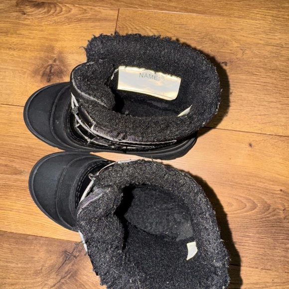 Black Winter snow Boots 11c - Picture 3 of 6